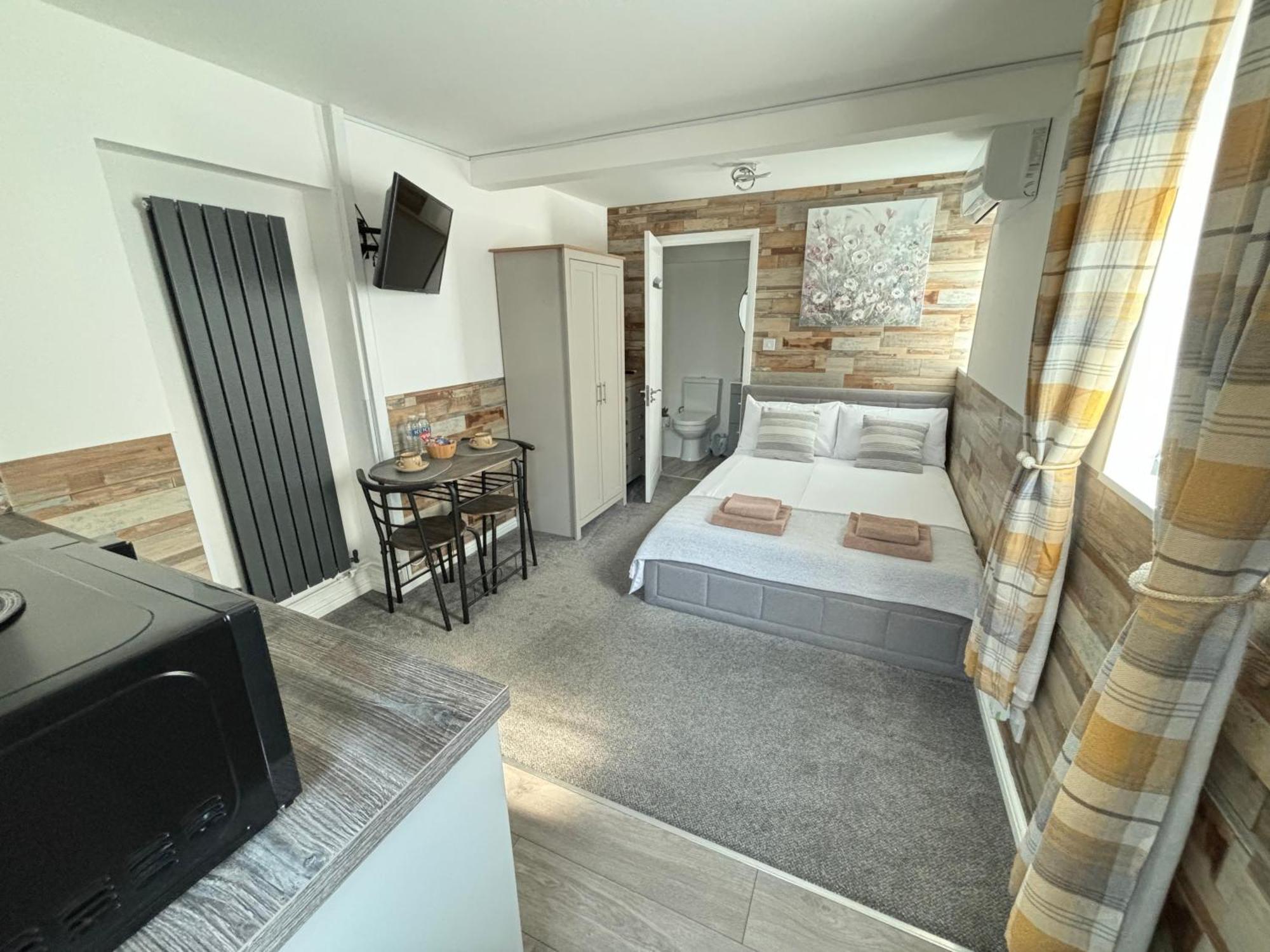 Hotel Cristina Modern à Horley Extérieur photo